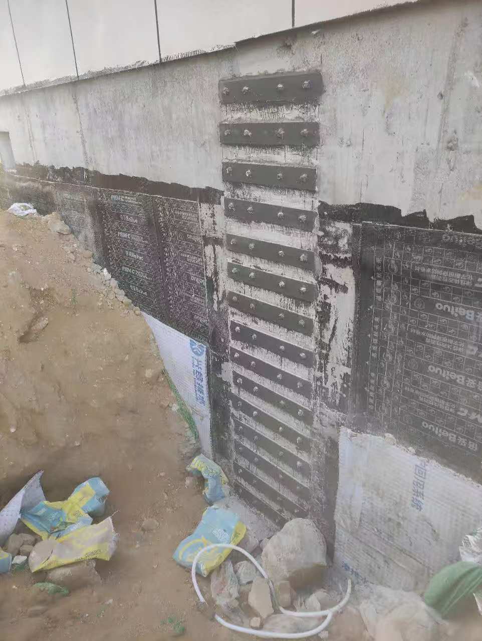 内江房屋柱子加固方法
